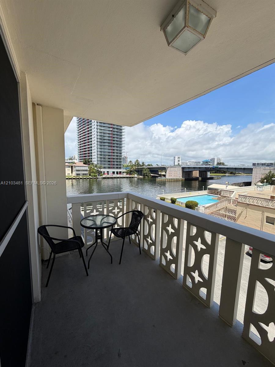 1817 S Ocean Drive 319 Property Photo 1