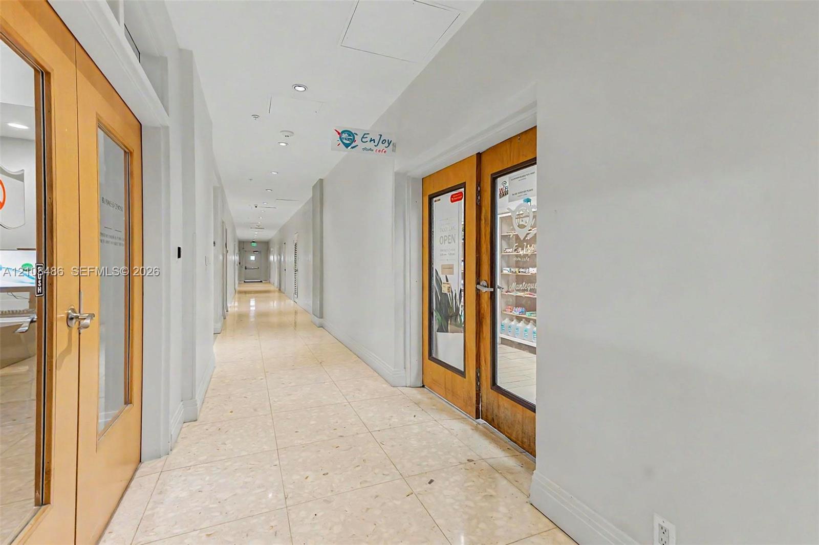 3801 S Ocean Drive 8j Property Photo 45