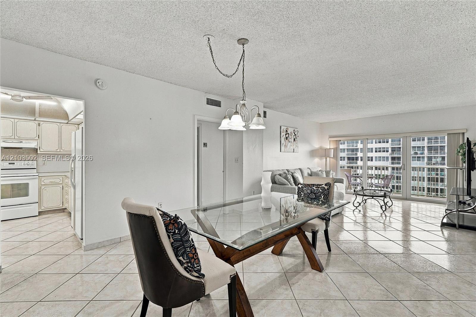 1980 S Ocean Drive 19a Property Photo 3
