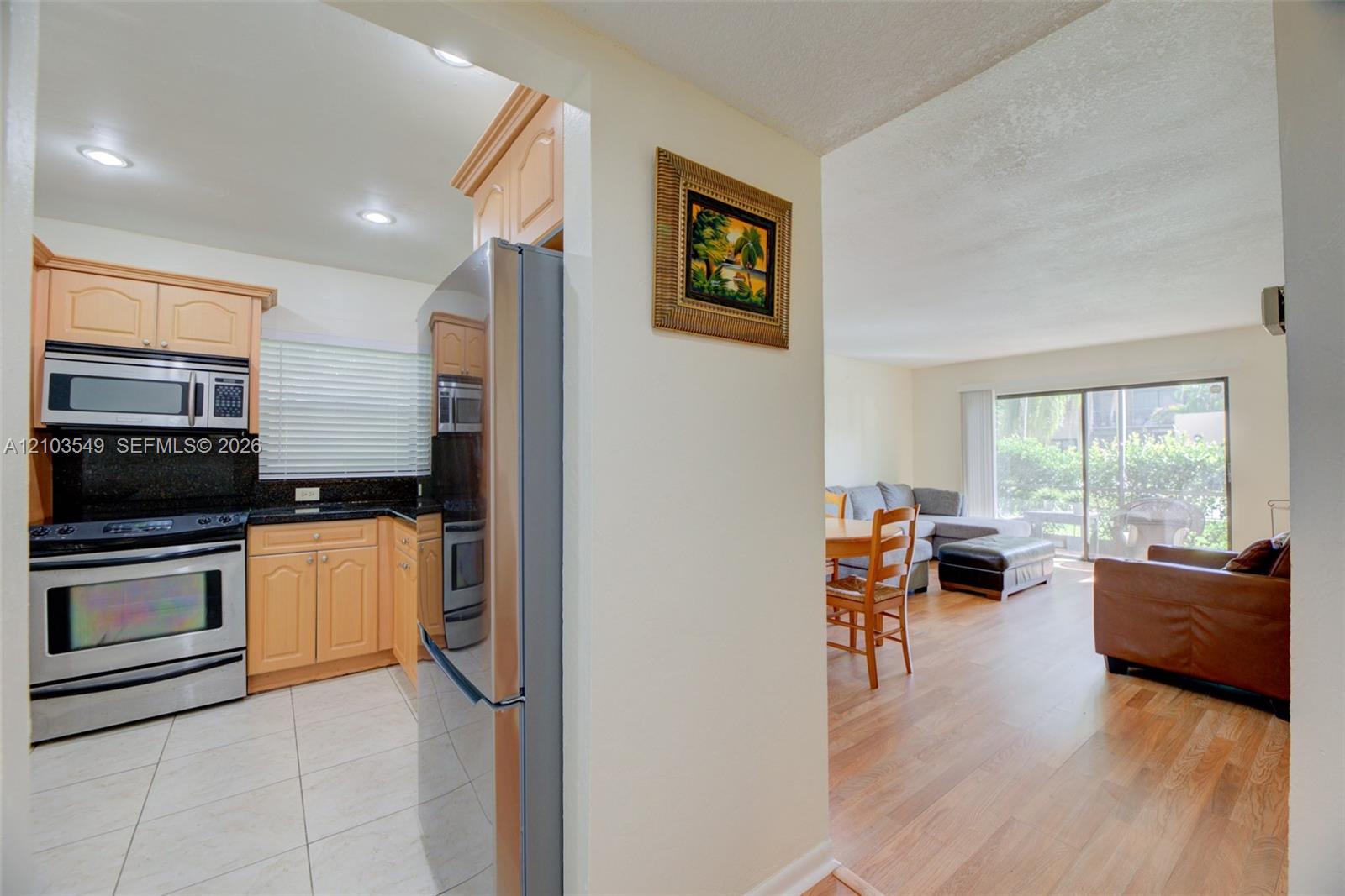 8901 N New River Canal Road 4W Property Photo 1