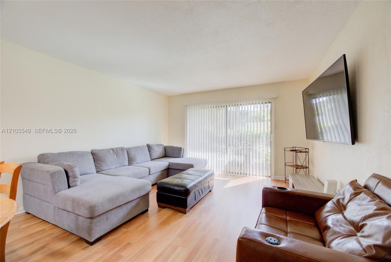 8901 N New River Canal Road 4w Property Photo 6