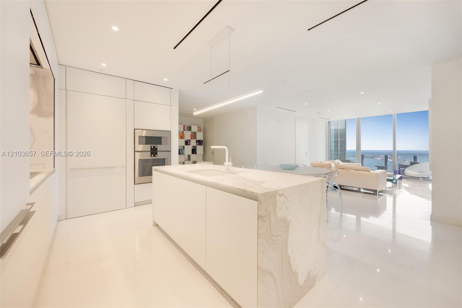 300 Biscayne Boulevard Way 5205w Property Photo 10