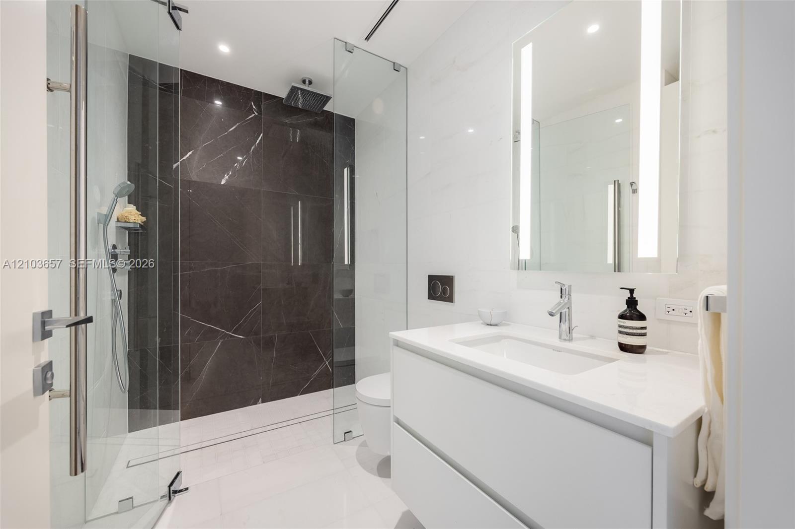 300 Biscayne Boulevard Way 5205w Property Photo 23