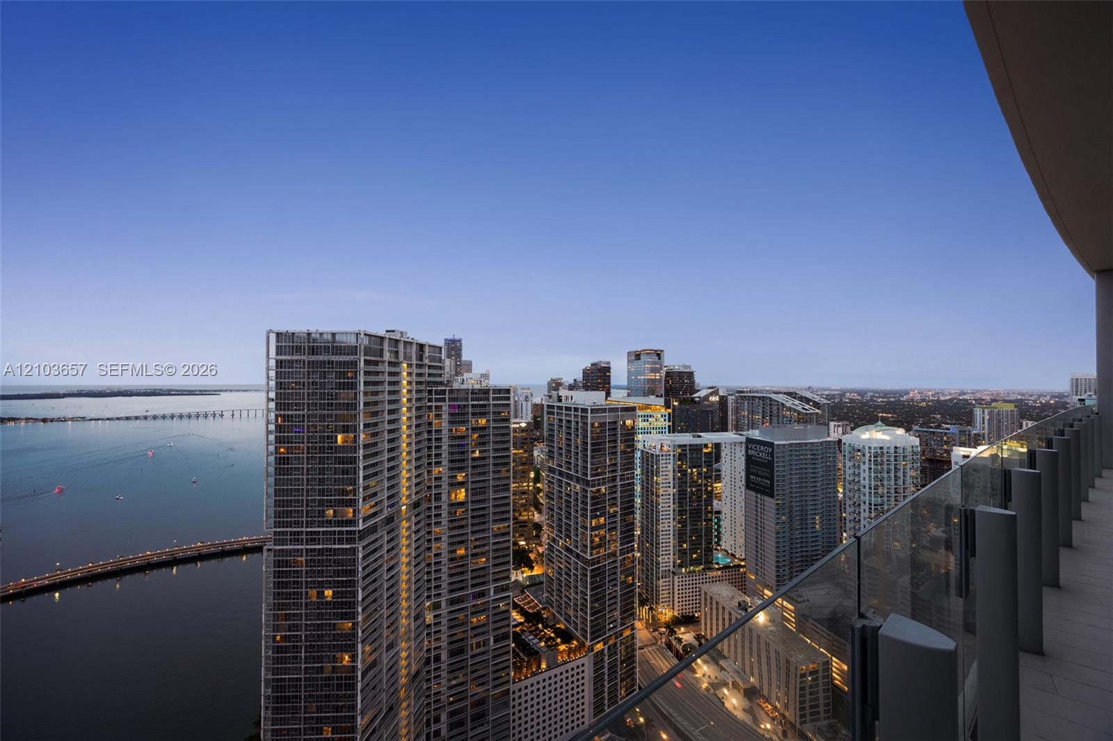 300 Biscayne Boulevard Way 5205w Property Photo 28