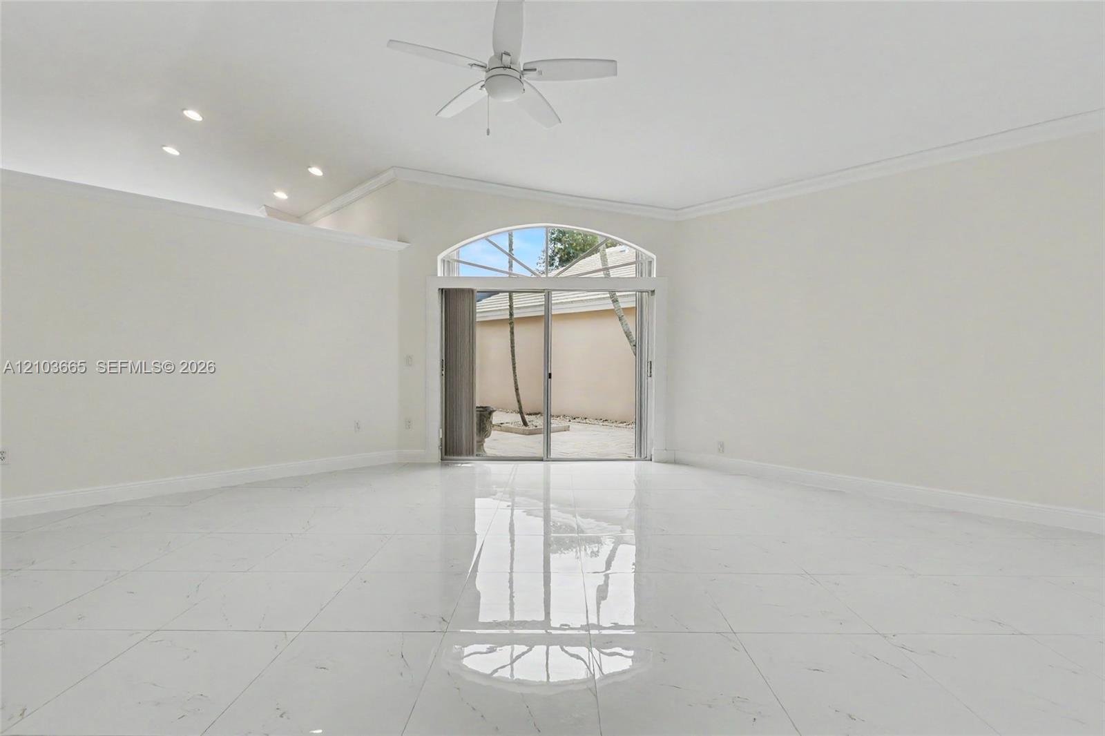 15251 Wilshire Way Property Photo 10