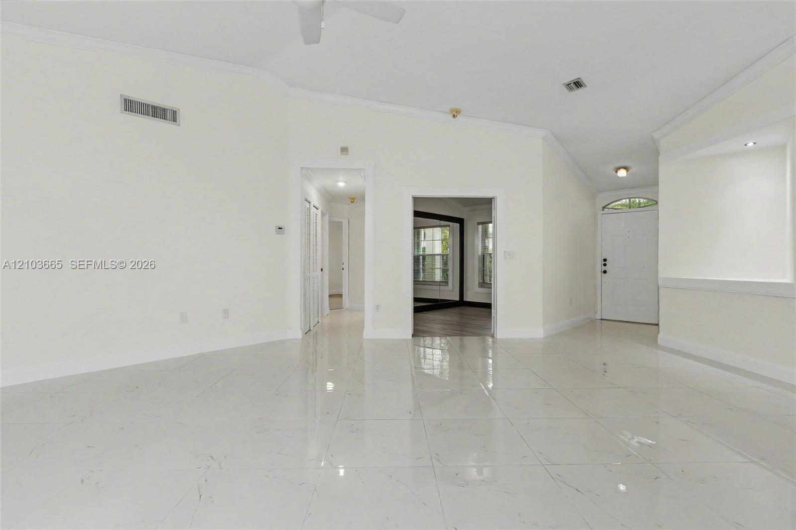 15251 Wilshire Way Property Photo 13