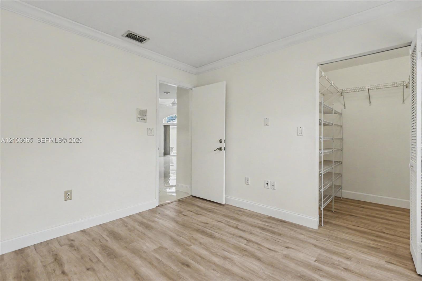 15251 Wilshire Way Property Photo 21