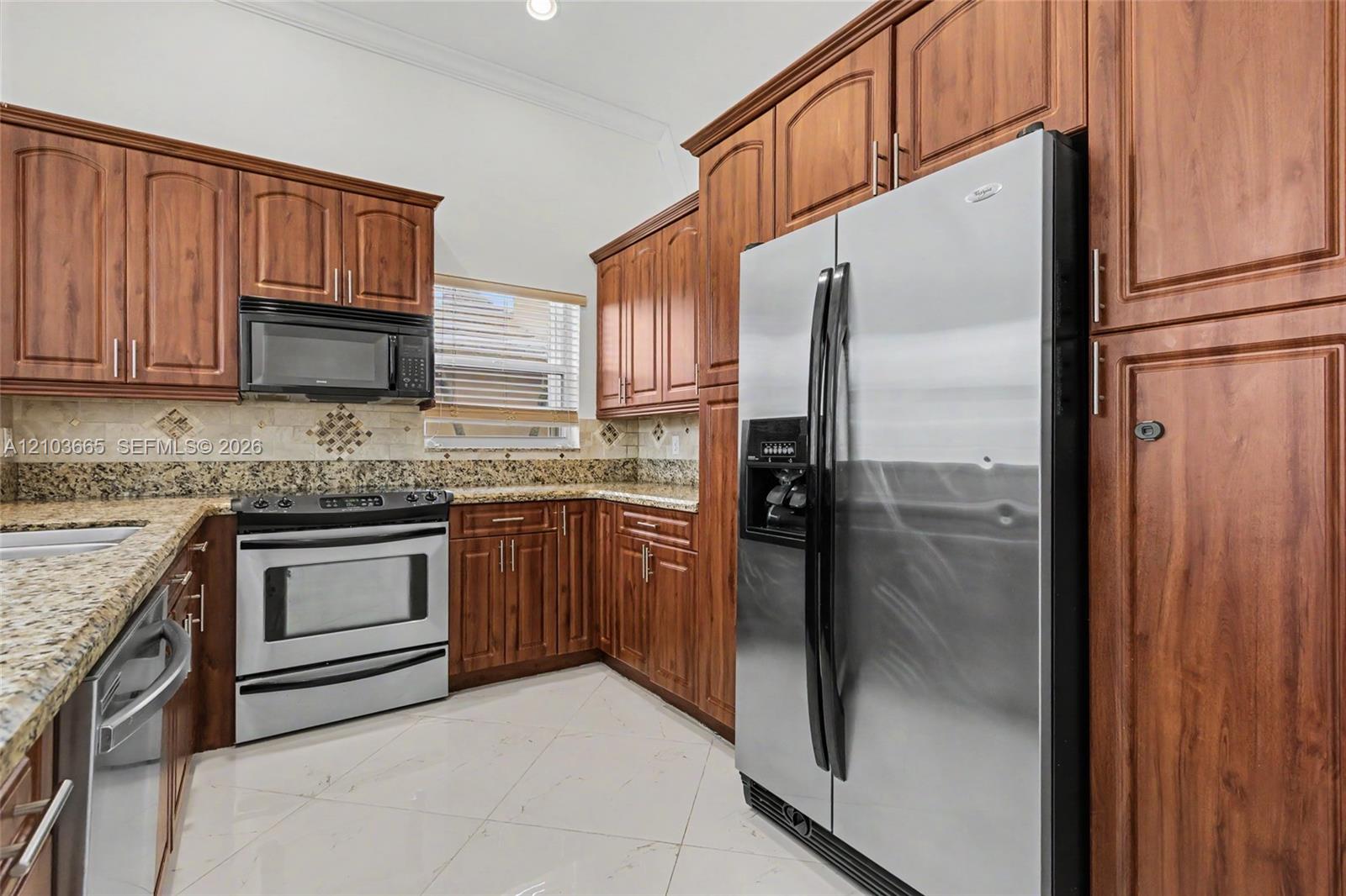 15251 Wilshire Way Property Photo 23