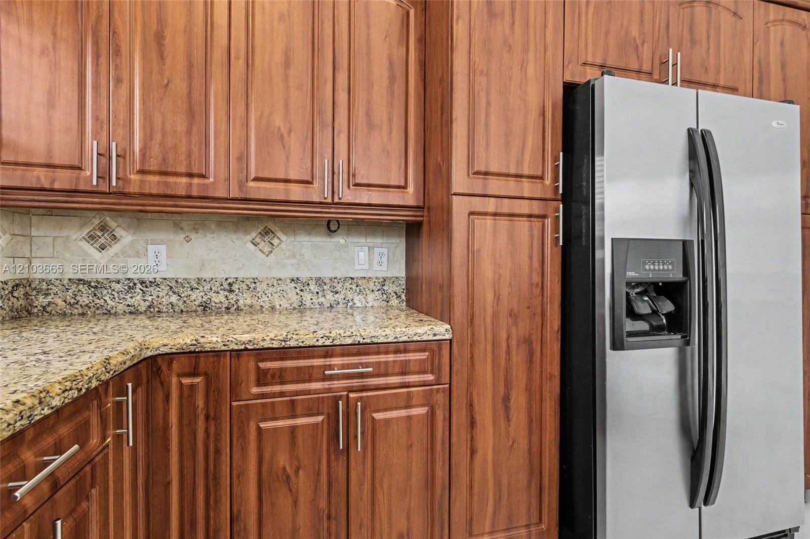 15251 Wilshire Way Property Photo 24