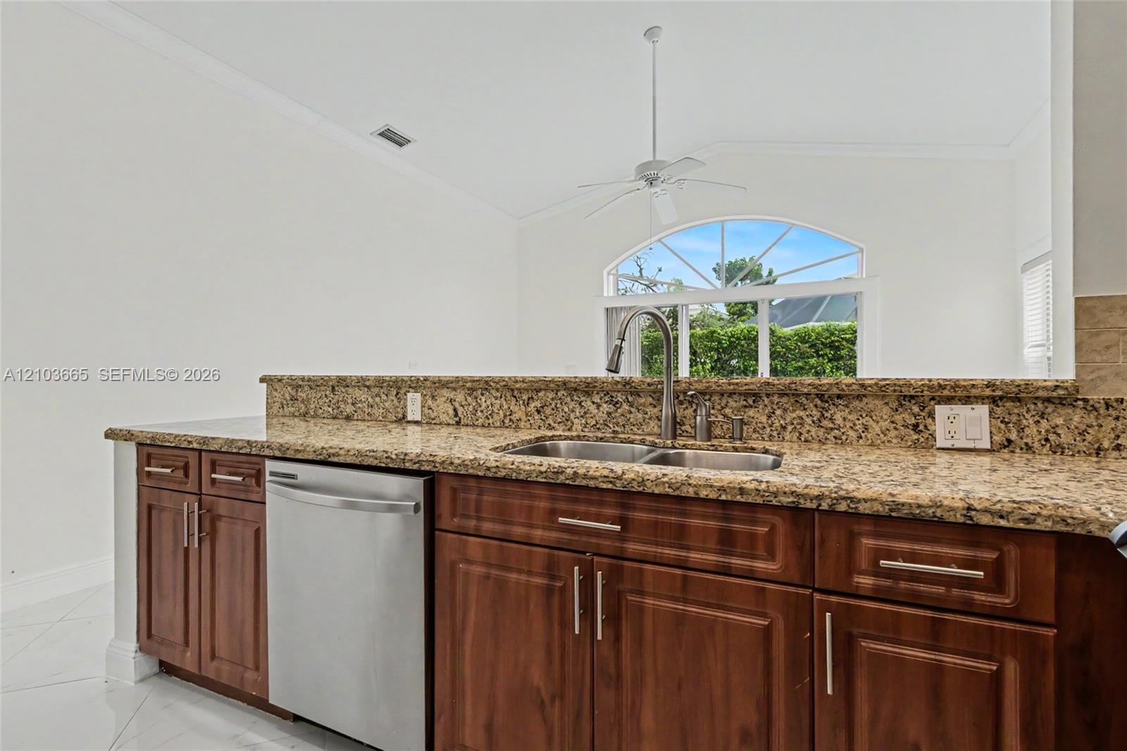 15251 Wilshire Way Property Photo 25