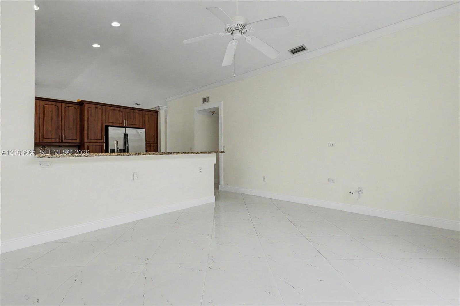 15251 Wilshire Way Property Photo 32