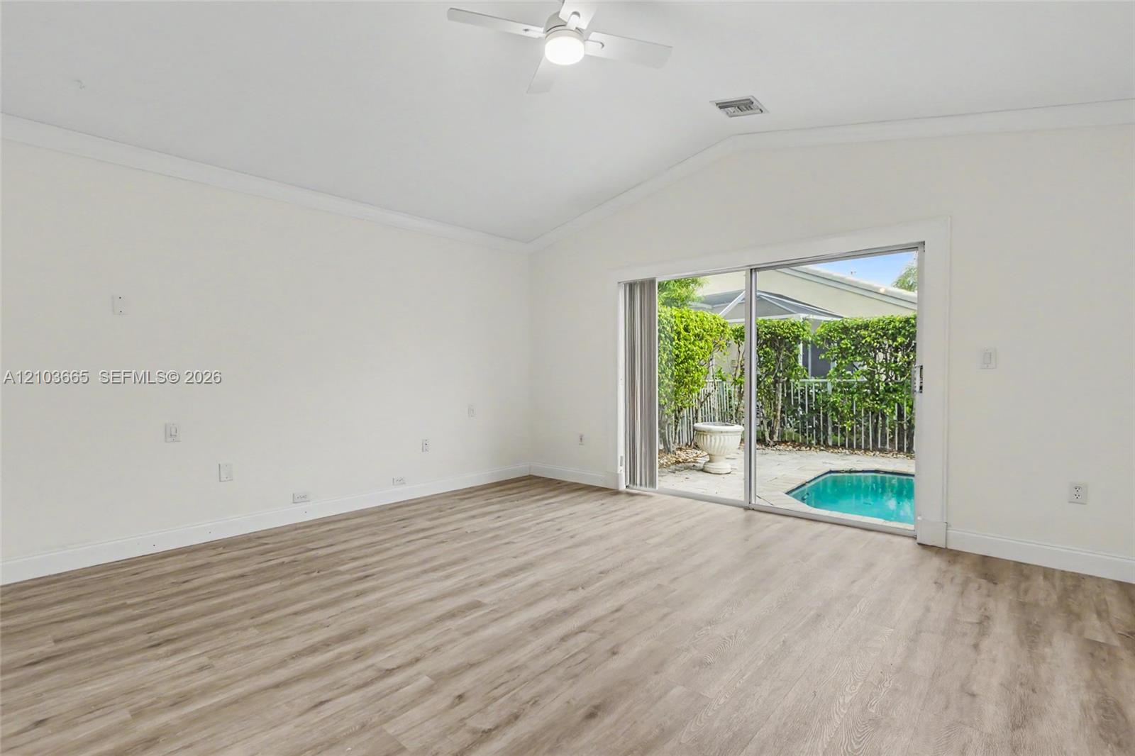 15251 Wilshire Way Property Photo 34