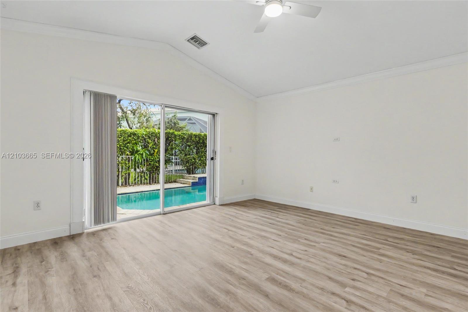 15251 Wilshire Way Property Photo 35