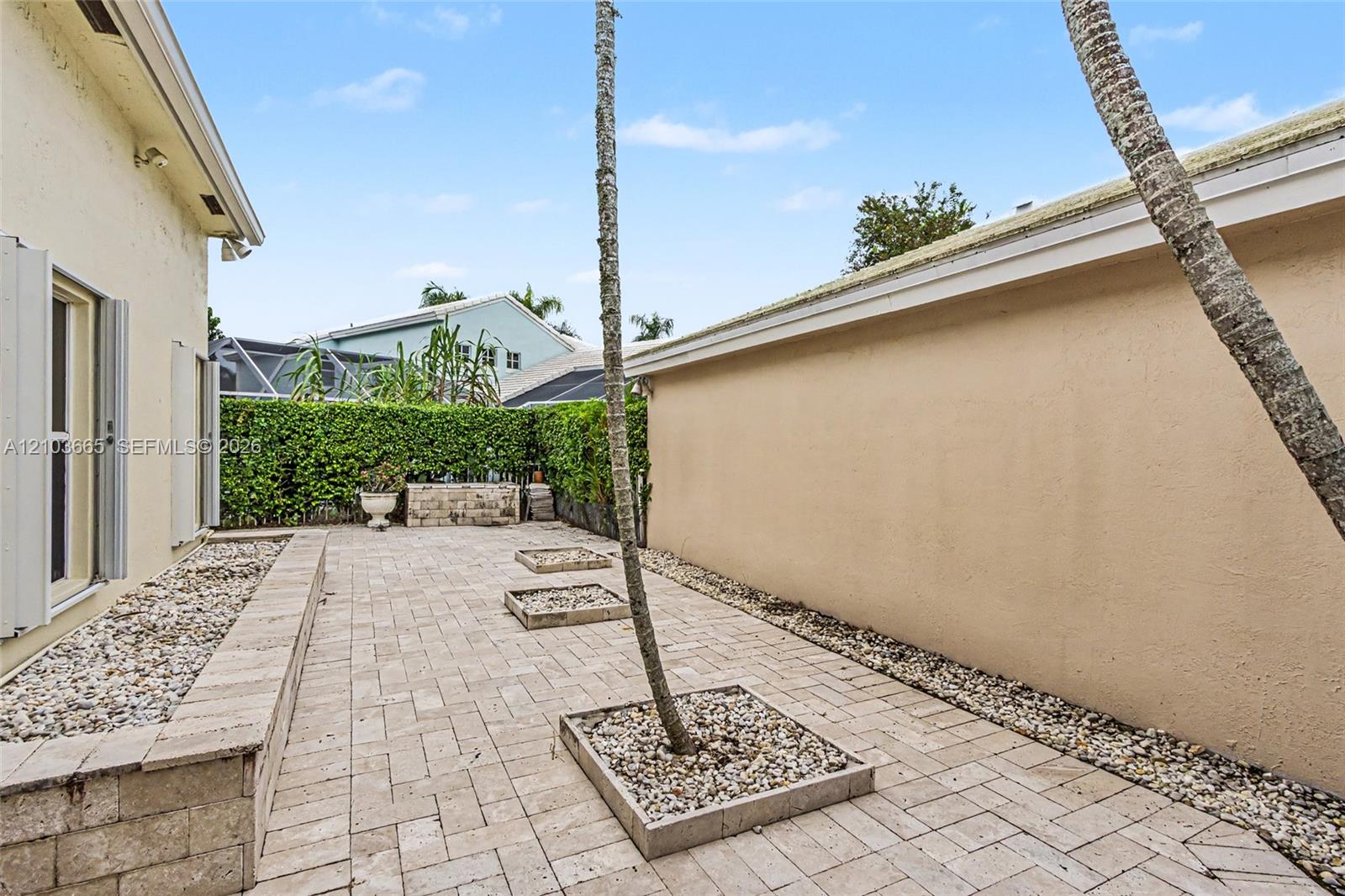 15251 Wilshire Way Property Photo 48