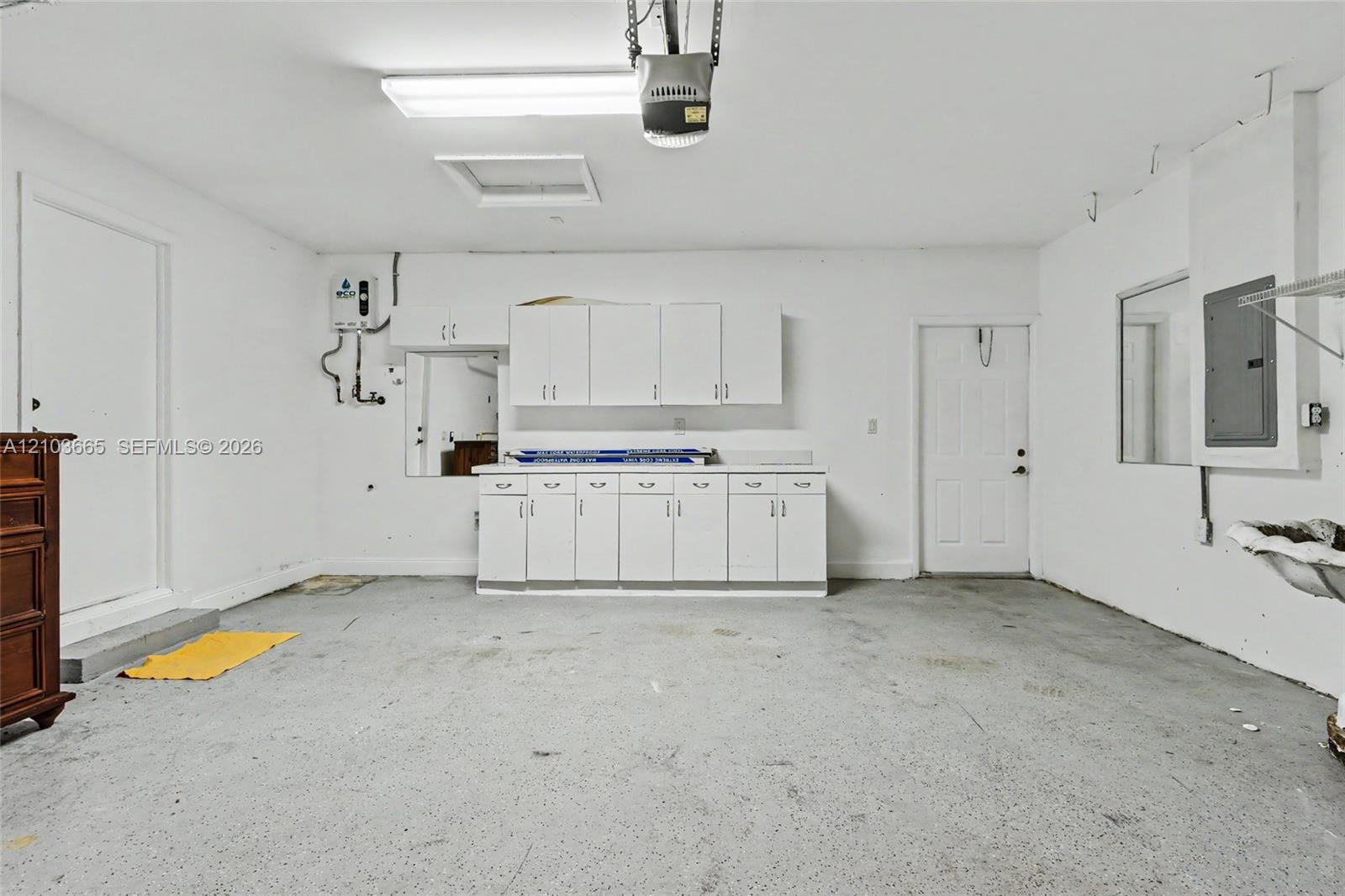 15251 Wilshire Way Property Photo 52