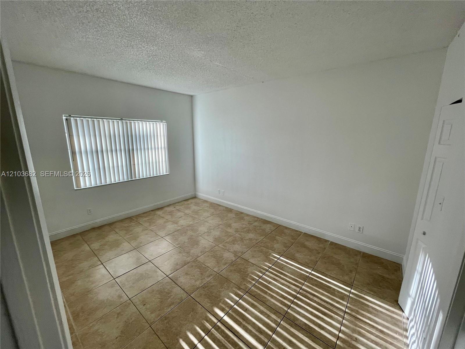 A12103682 Property Photo 7