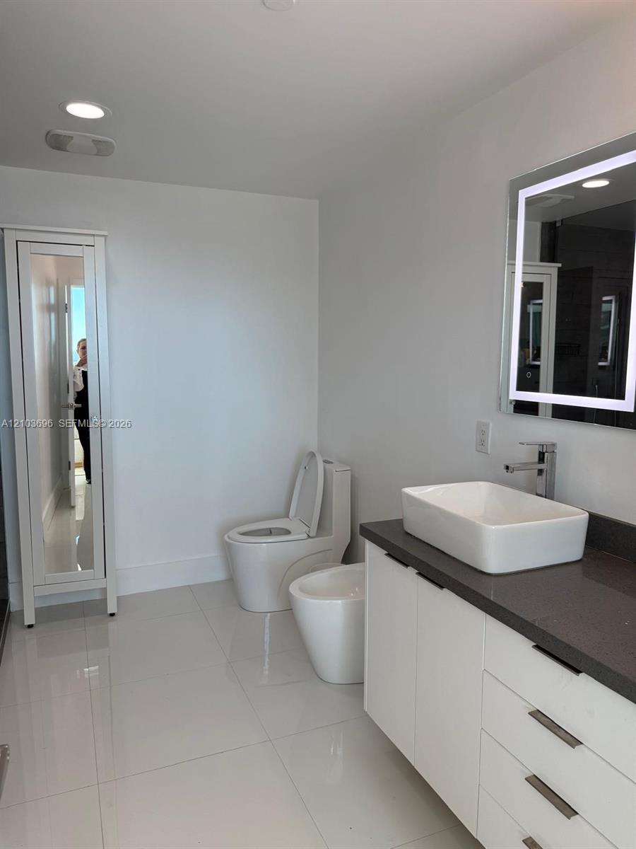 888 Biscayne Boulevard 3101 Property Photo 16