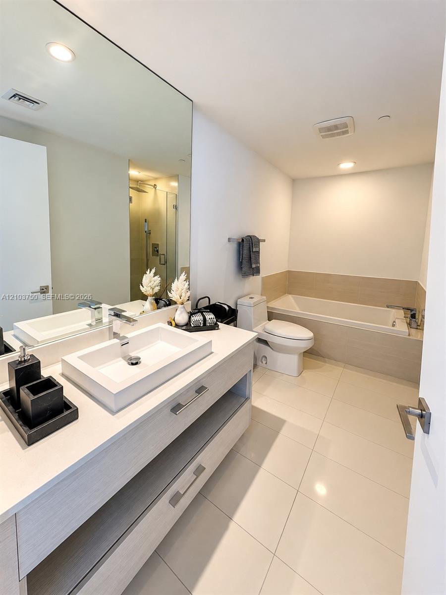 55 Sw 9th Street 3308 Property Photo 11