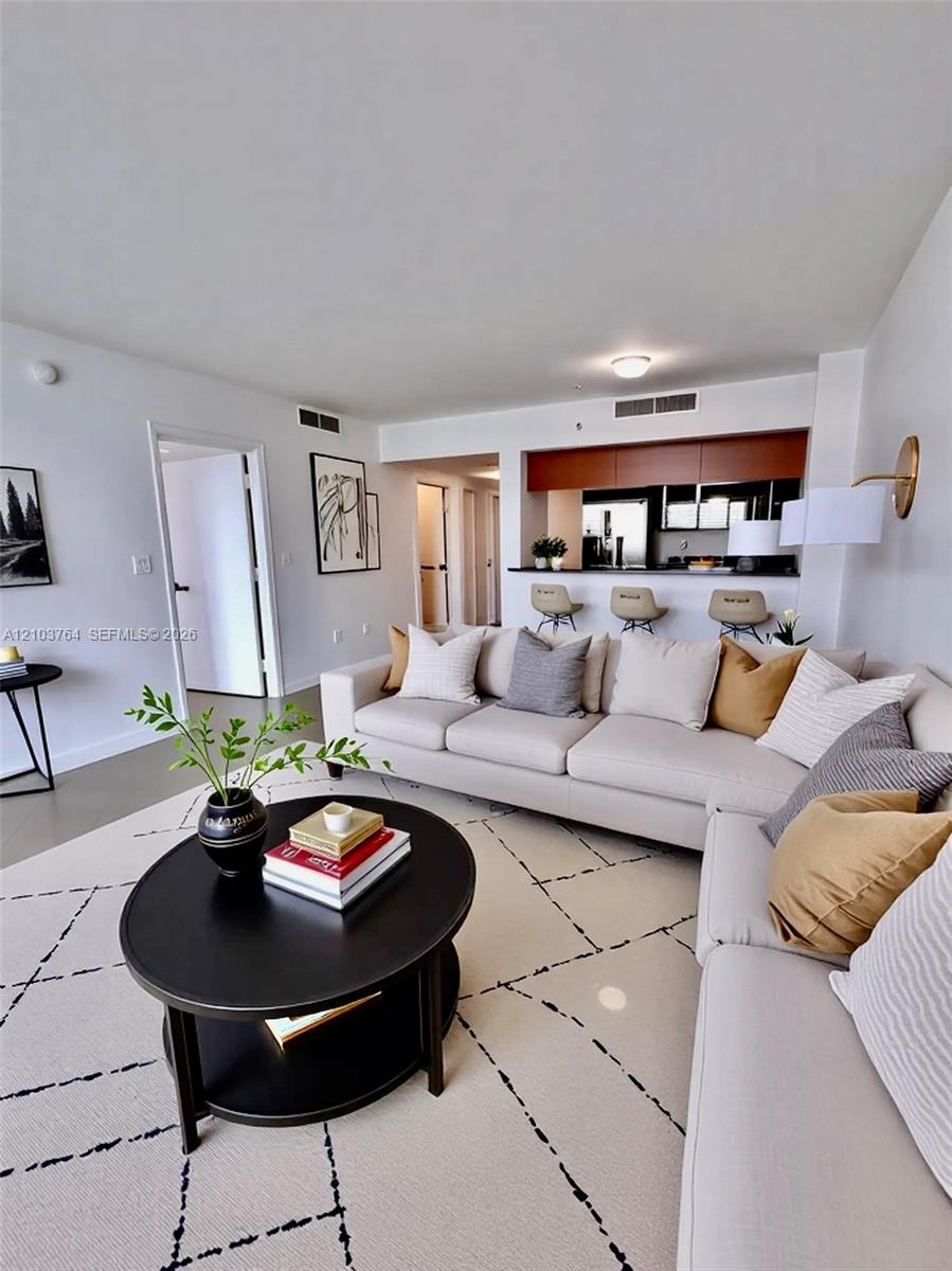 1800 N Bayshore Drive 3908 Property Photo 7