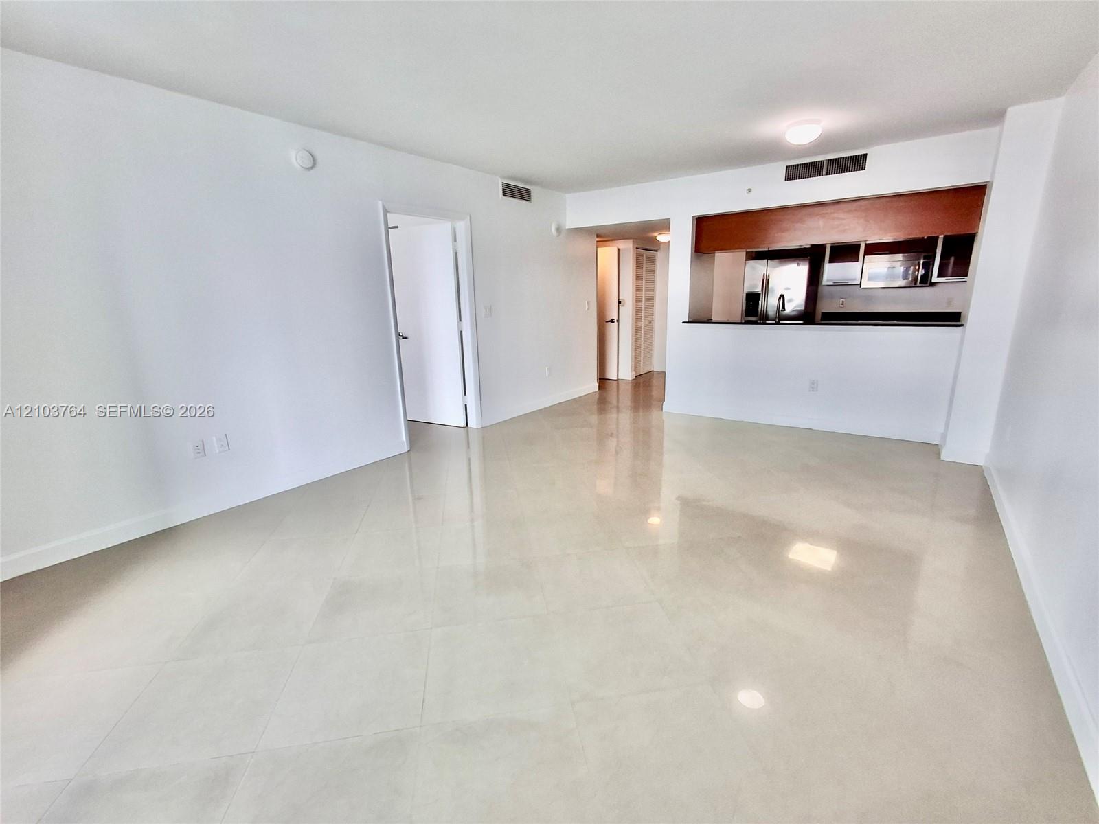 1800 N Bayshore Drive 3908 Property Photo 11