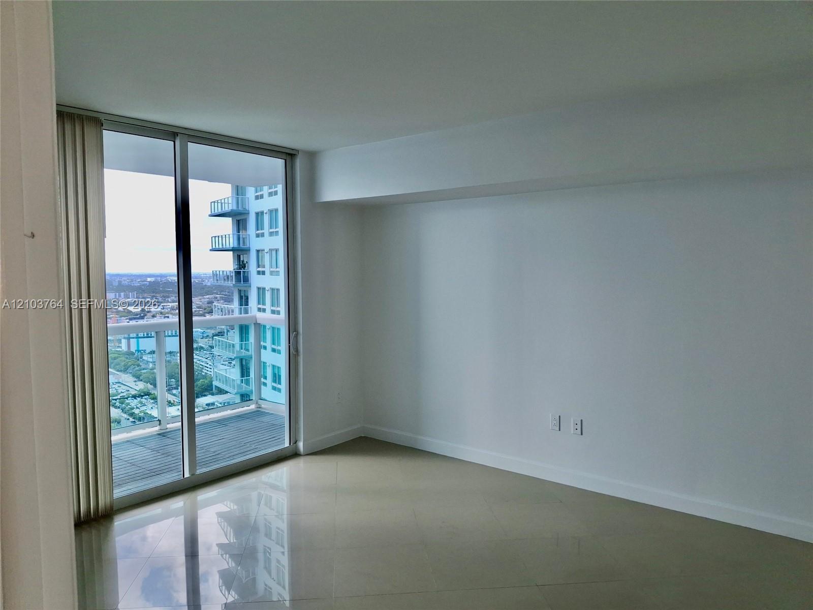 1800 N Bayshore Drive 3908 Property Photo 12
