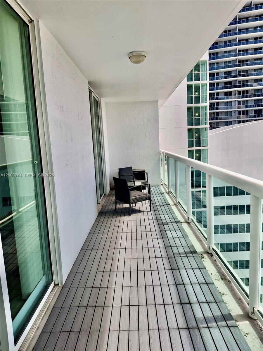 1800 N Bayshore Drive 3908 Property Photo 18