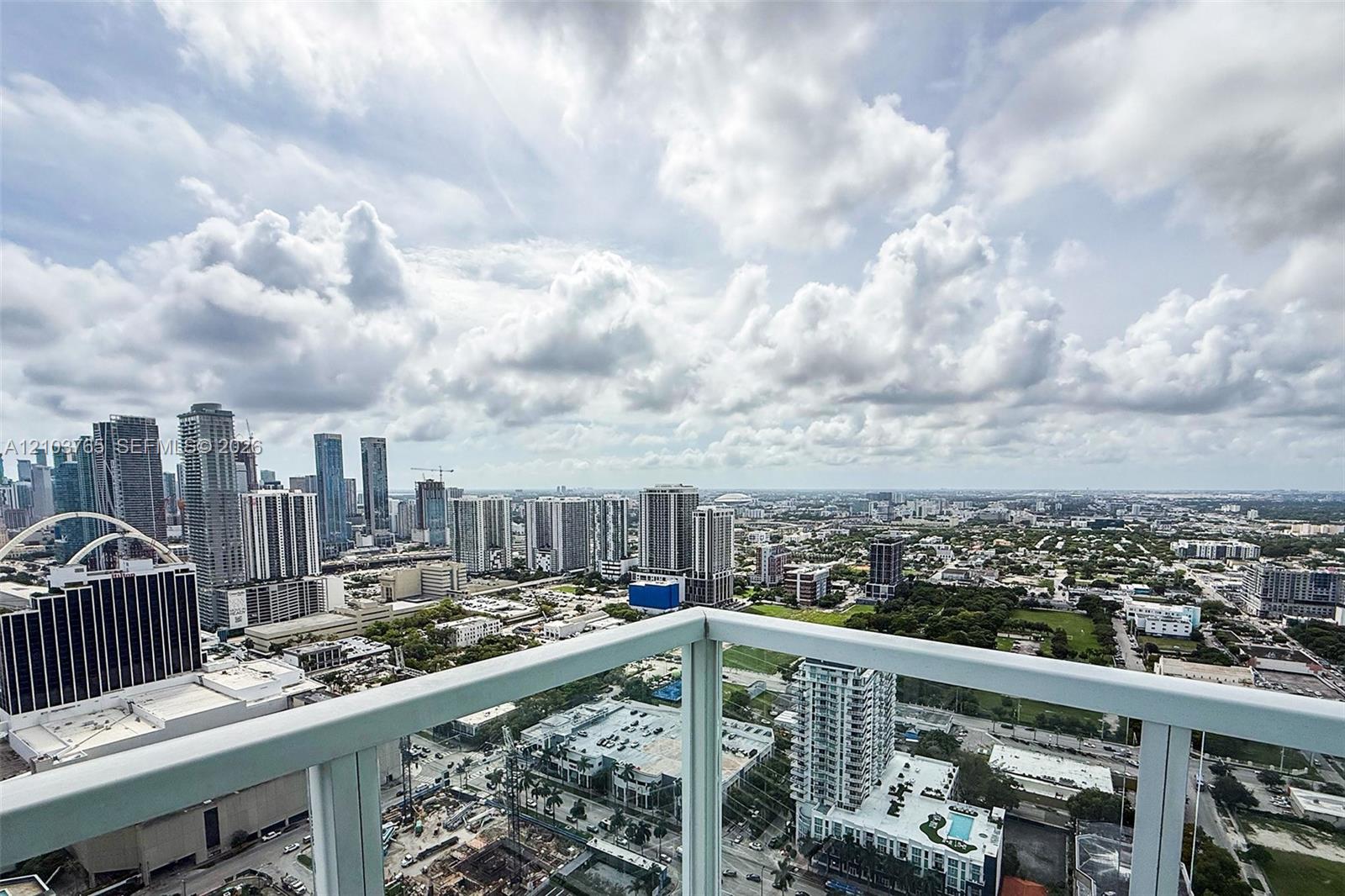 1900 N Bayshore Drive 4211 Property Photo 1