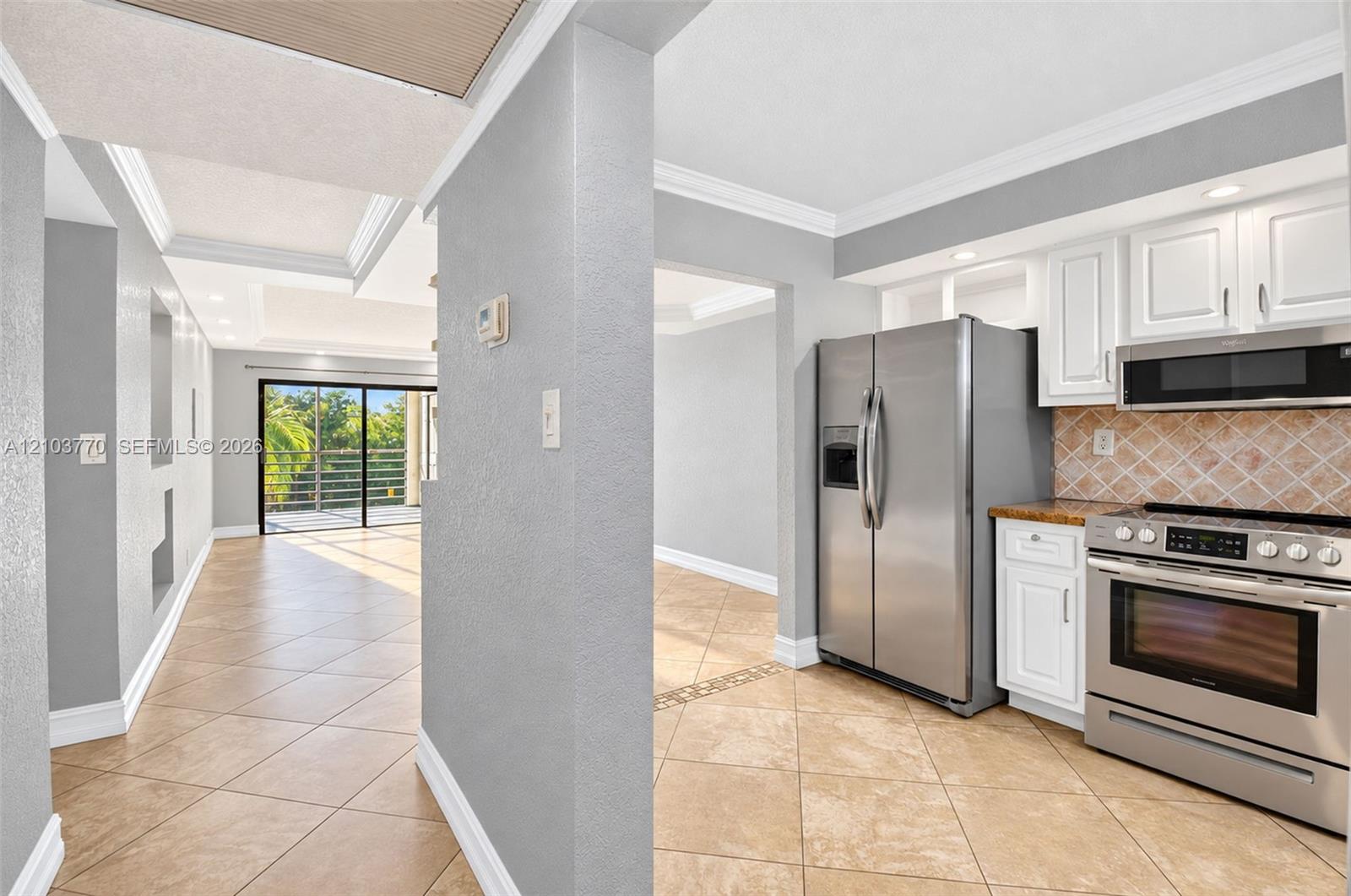 9440 Sw 8th Street 309 Property Photo 4
