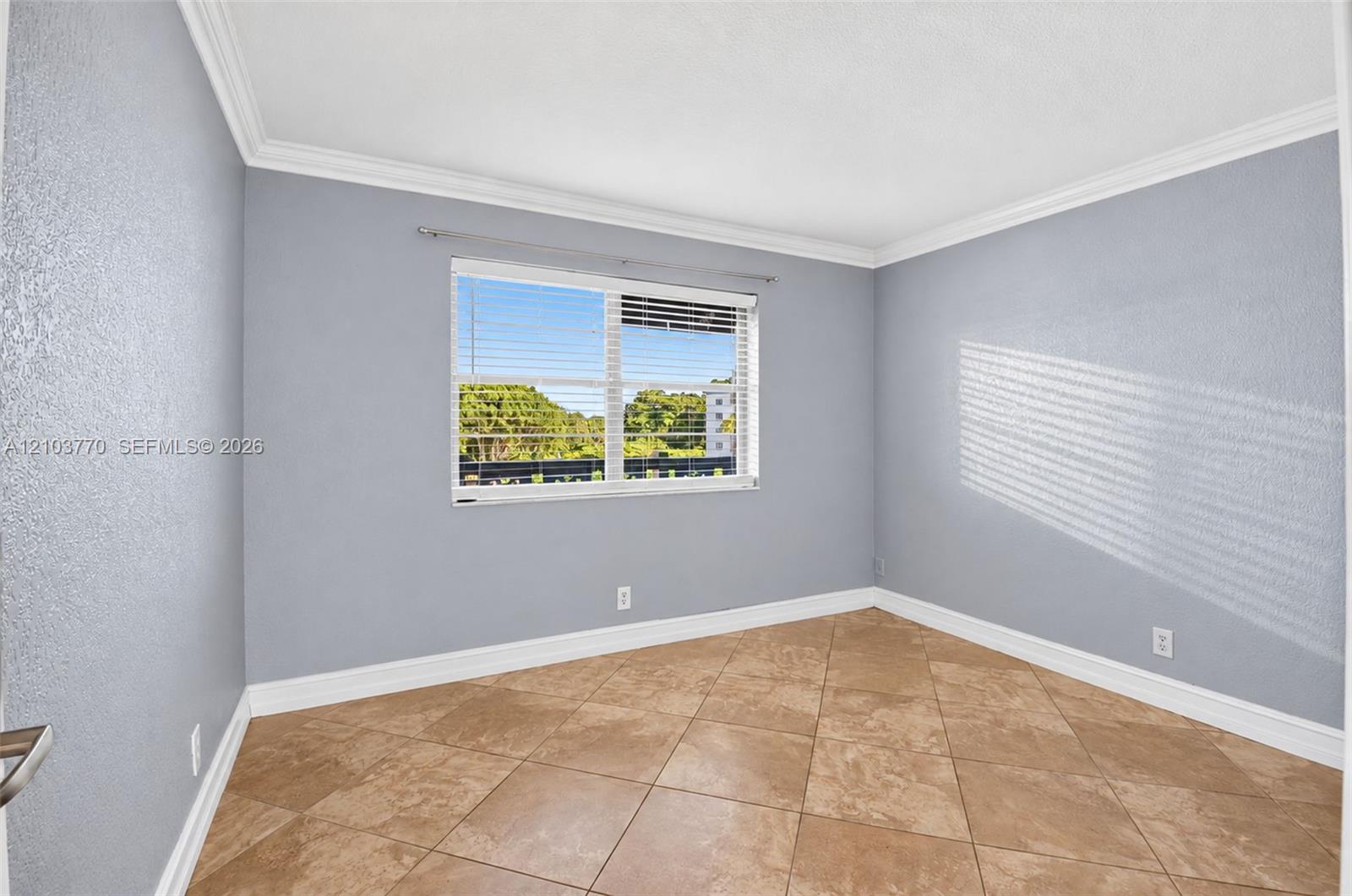 9440 Sw 8th Street 309 Property Photo 15