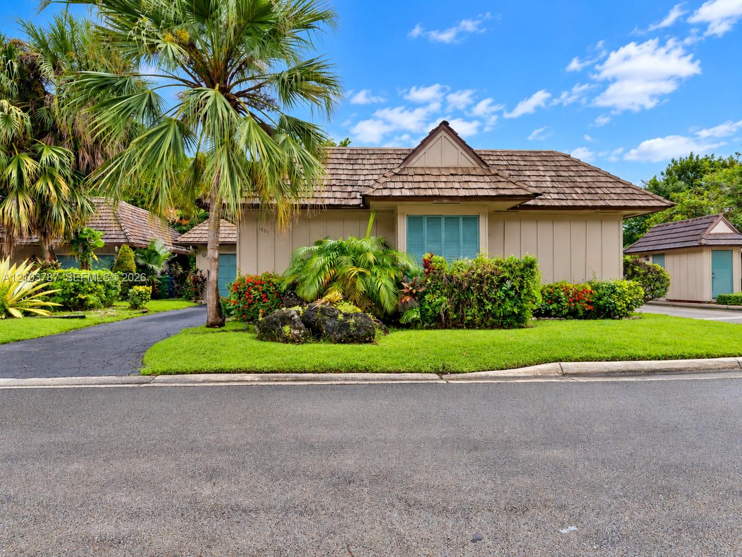 1901 Coquina Way Property Photo 1