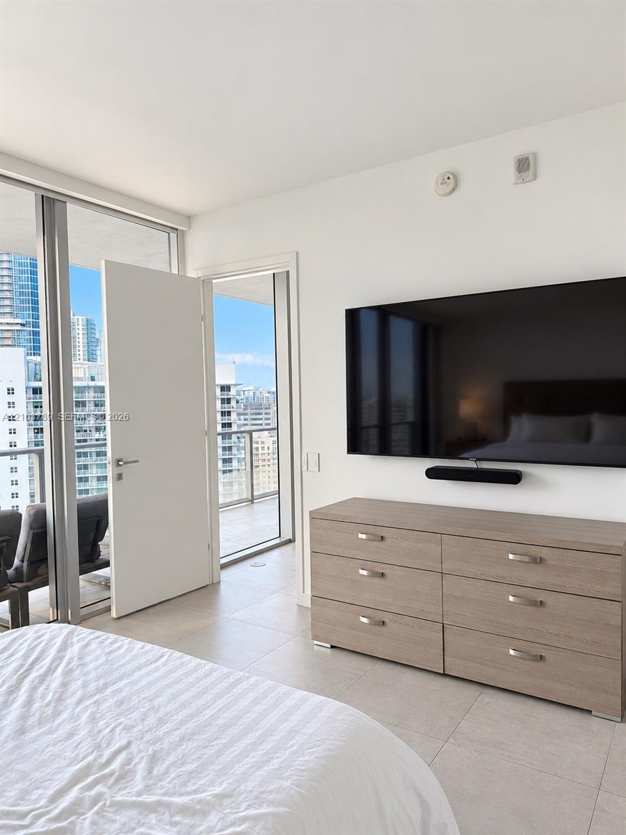 1300 Brickell Bay Drive 3805 Property Photo 25