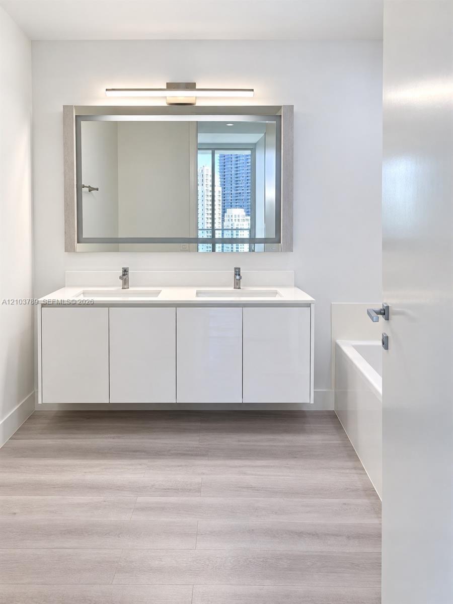 1300 Brickell Bay Drive 3805 Property Photo 29