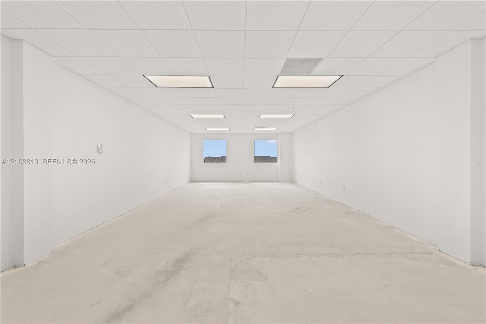 A12103810 Property Photo 3