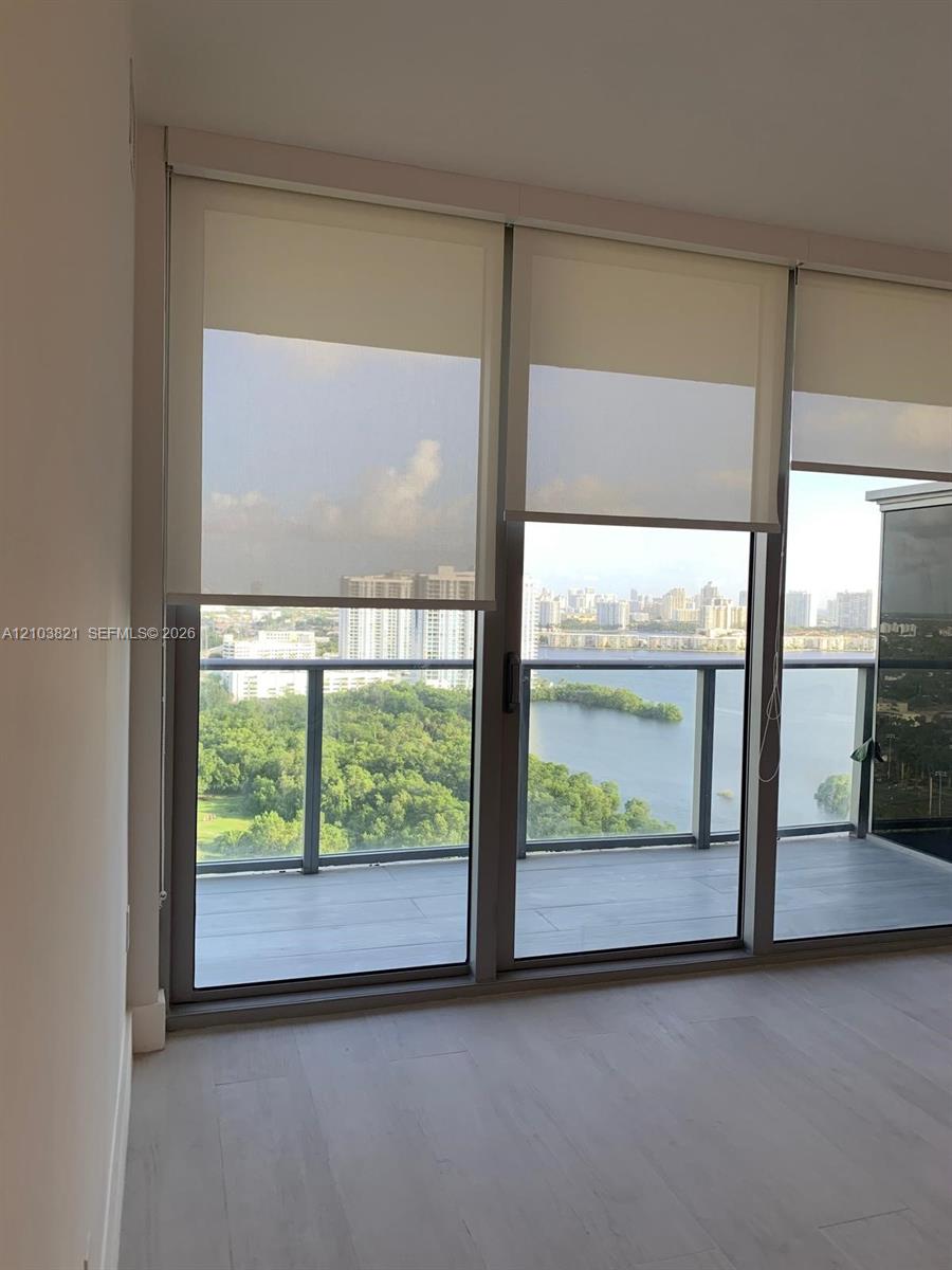 16385 Biscayne Boulevard 2302 Property Photo 13