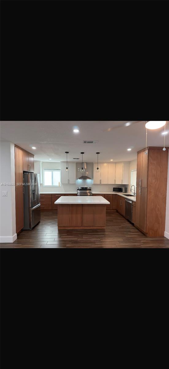 5209 Cleveland Street Property Photo 4