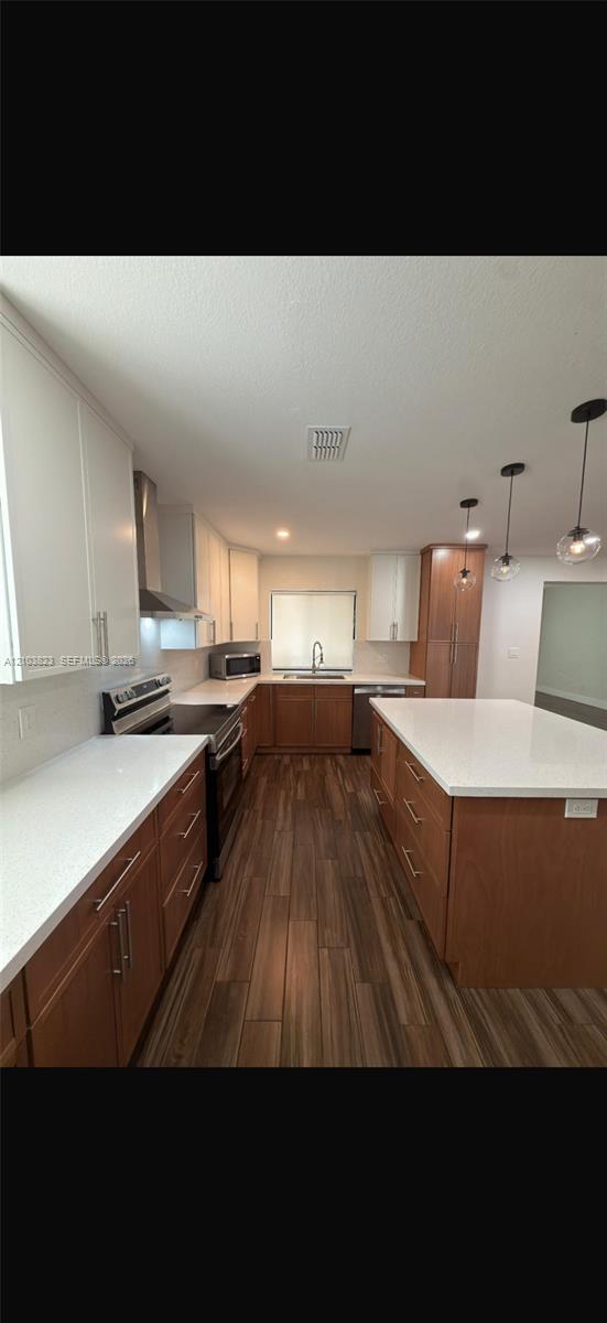 5209 Cleveland Street Property Photo 5