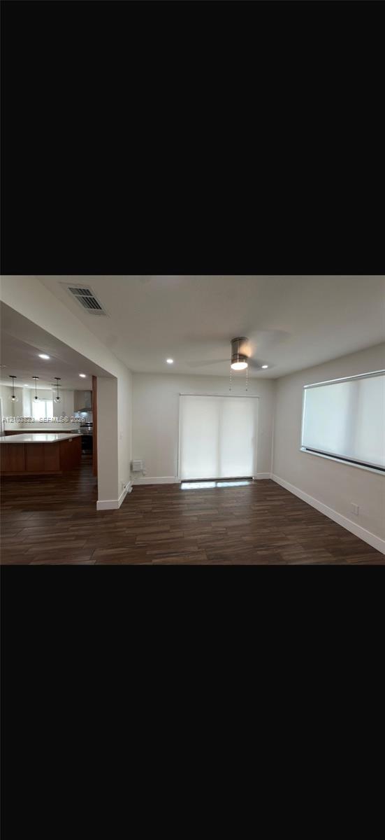5209 Cleveland Street Property Photo 6