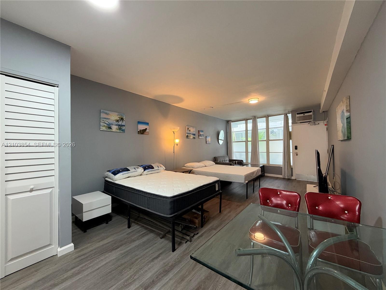 1446 Ocean Drive 28 Property Photo 14
