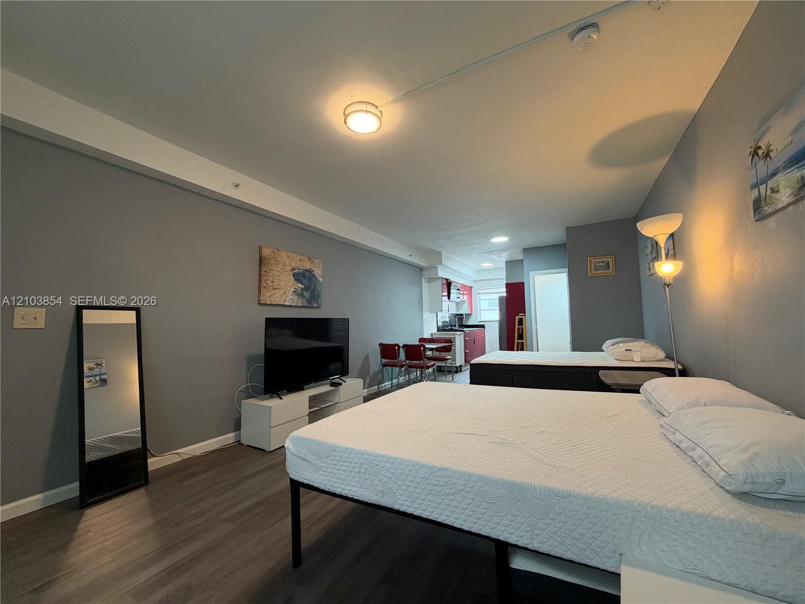 1446 Ocean Drive 28 Property Photo 17
