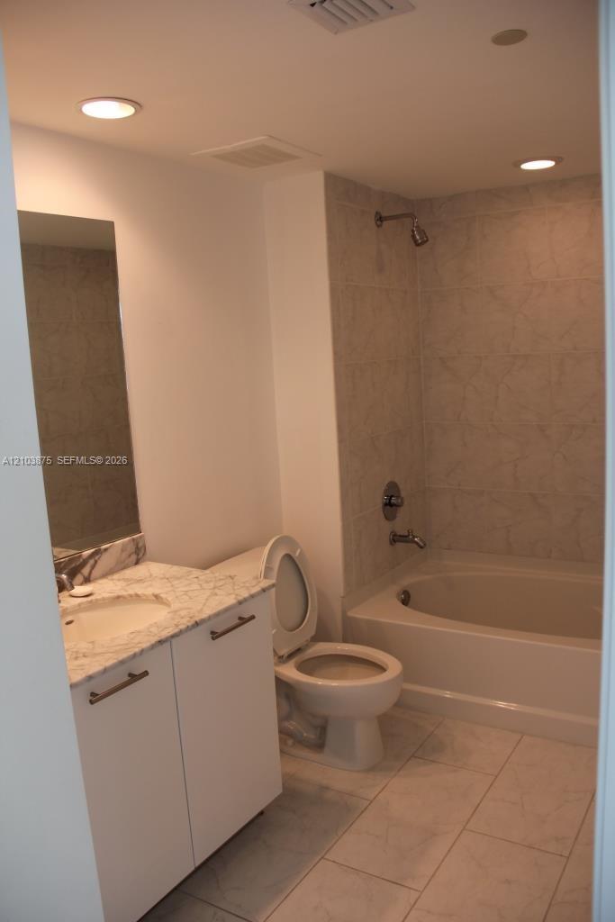 950 Brickell Bay Drive 4008 Property Photo 4