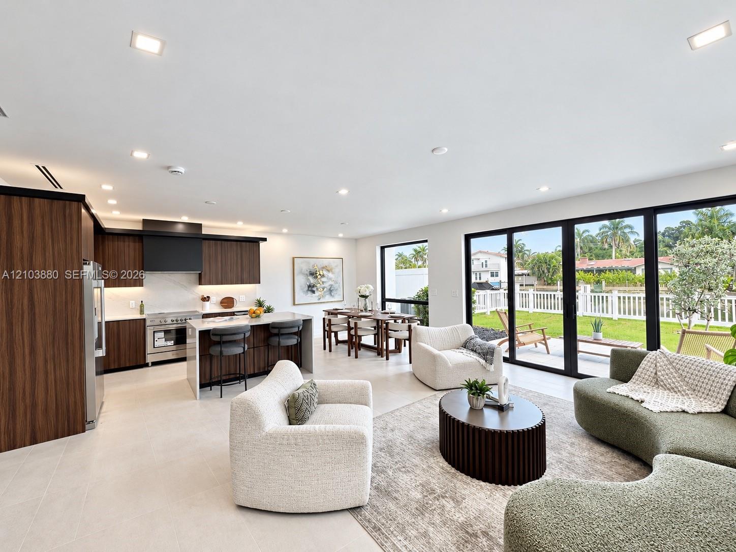 4636 Sw 32 Nd Avenue C-2 Property Photo 4