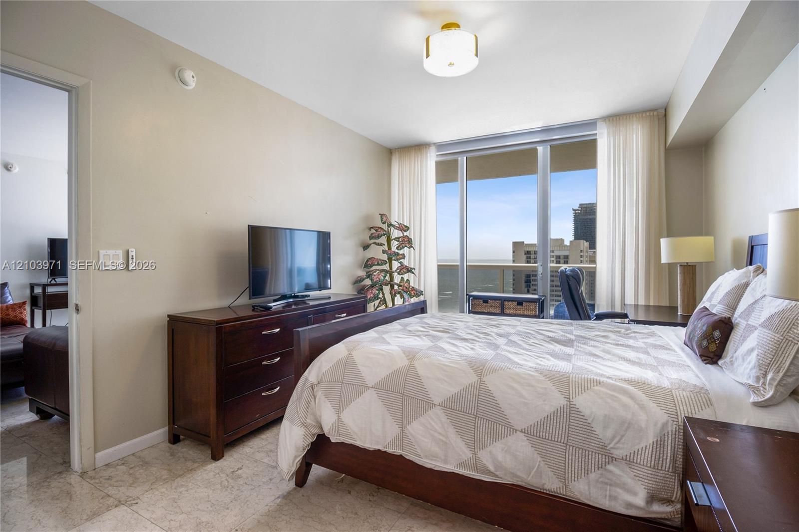 1830 S Ocean Drive 2104 Property Photo 11