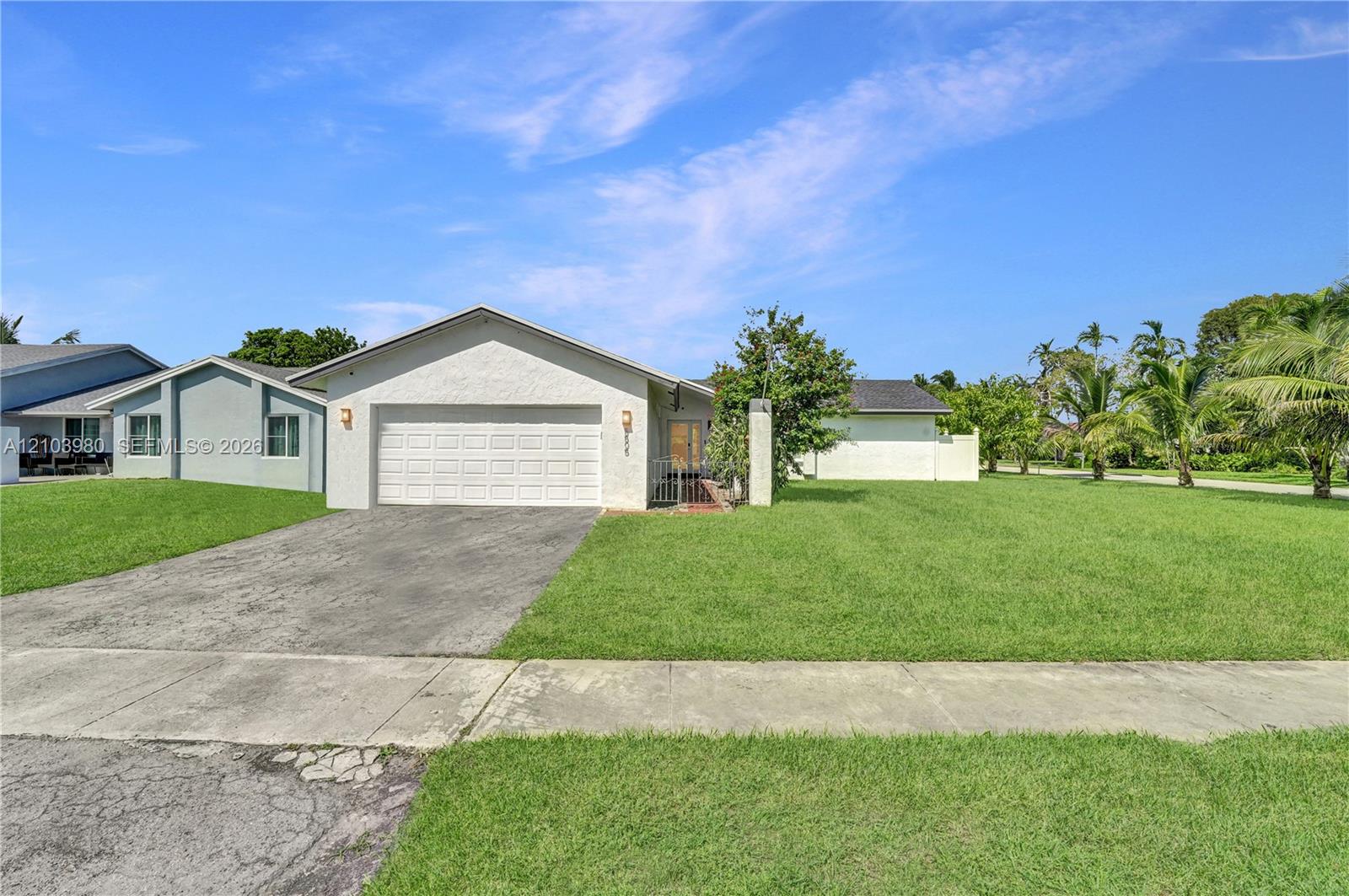 5505 SW 9th Street Property Photo 1