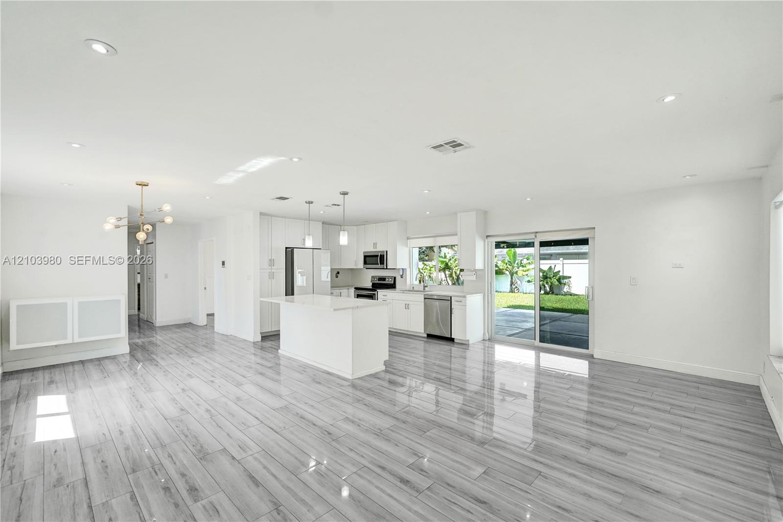 5505 Sw 9th Street Property Photo 5