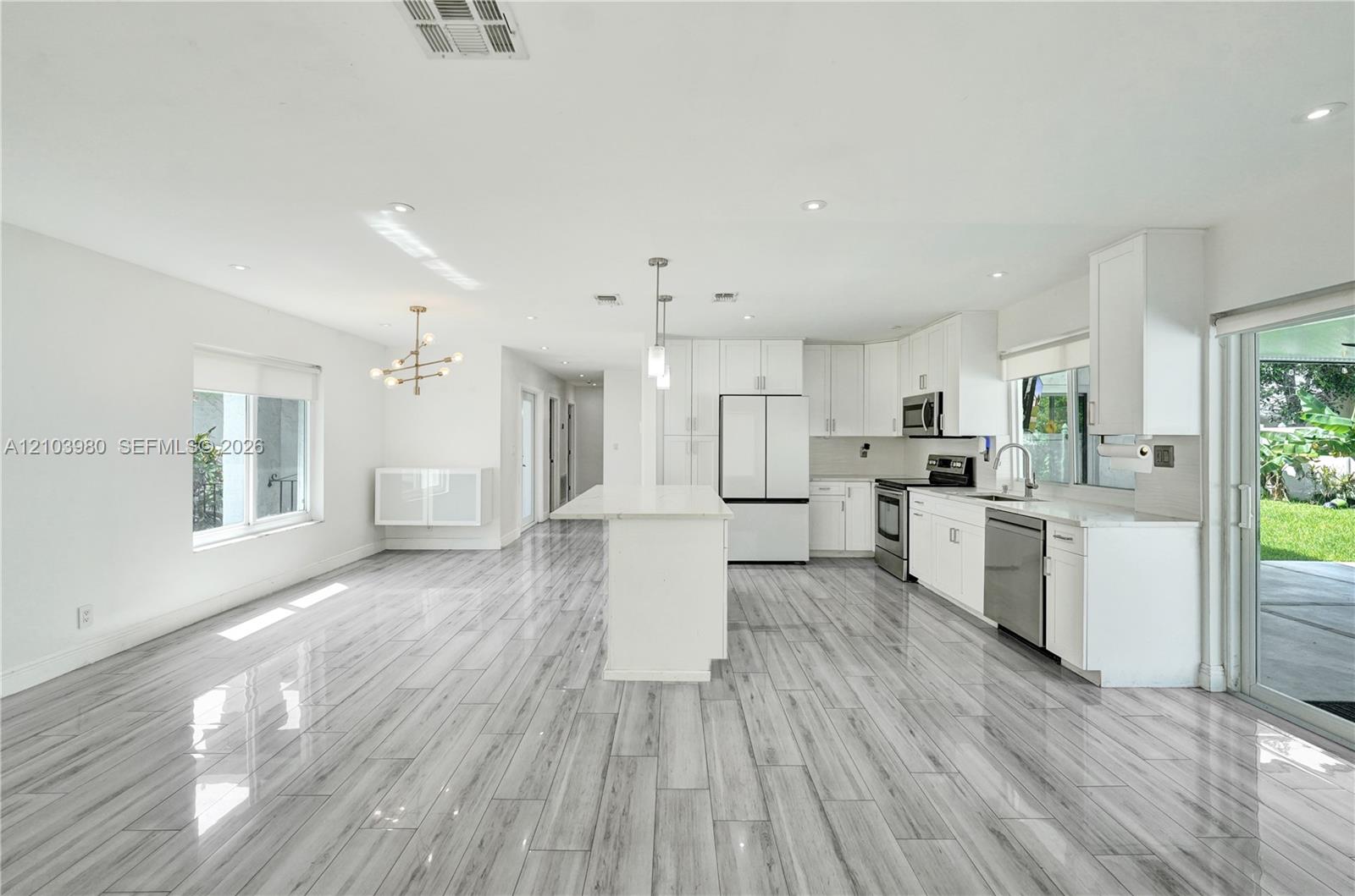5505 Sw 9th Street Property Photo 6