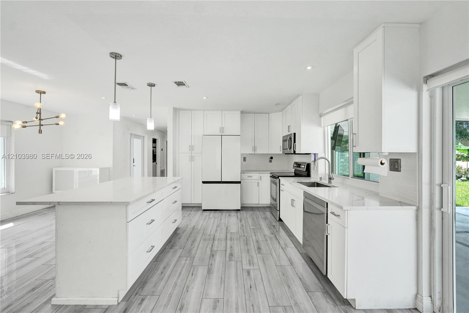 5505 Sw 9th Street Property Photo 7