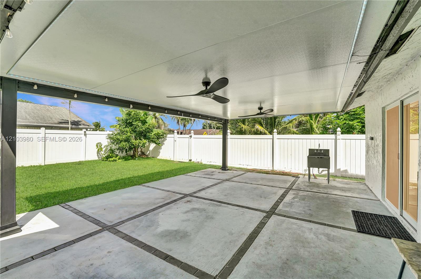 5505 Sw 9th Street Property Photo 35