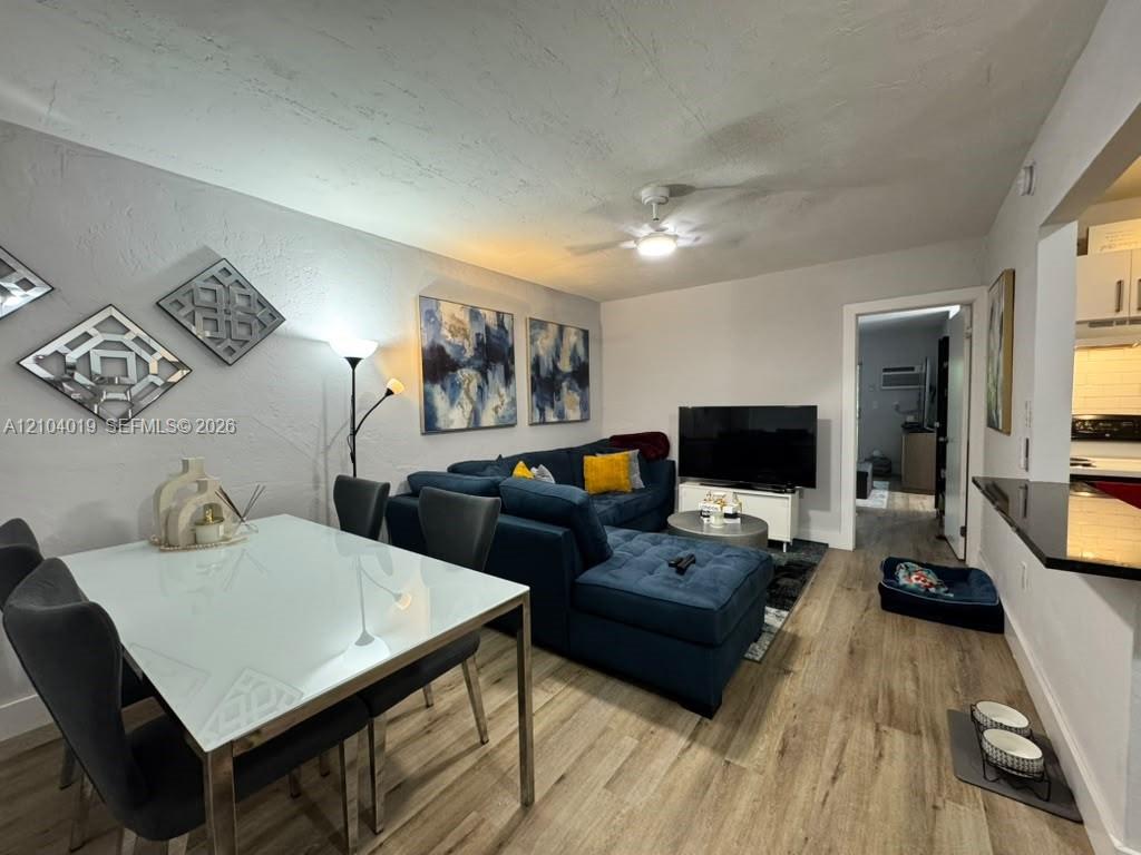 1860 Venice Park Drive 224 Property Photo 4