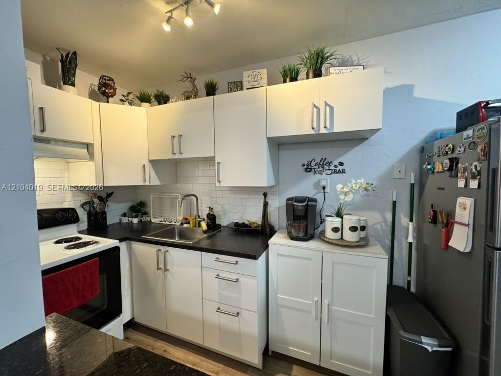 1860 Venice Park Drive 224 Property Photo 6