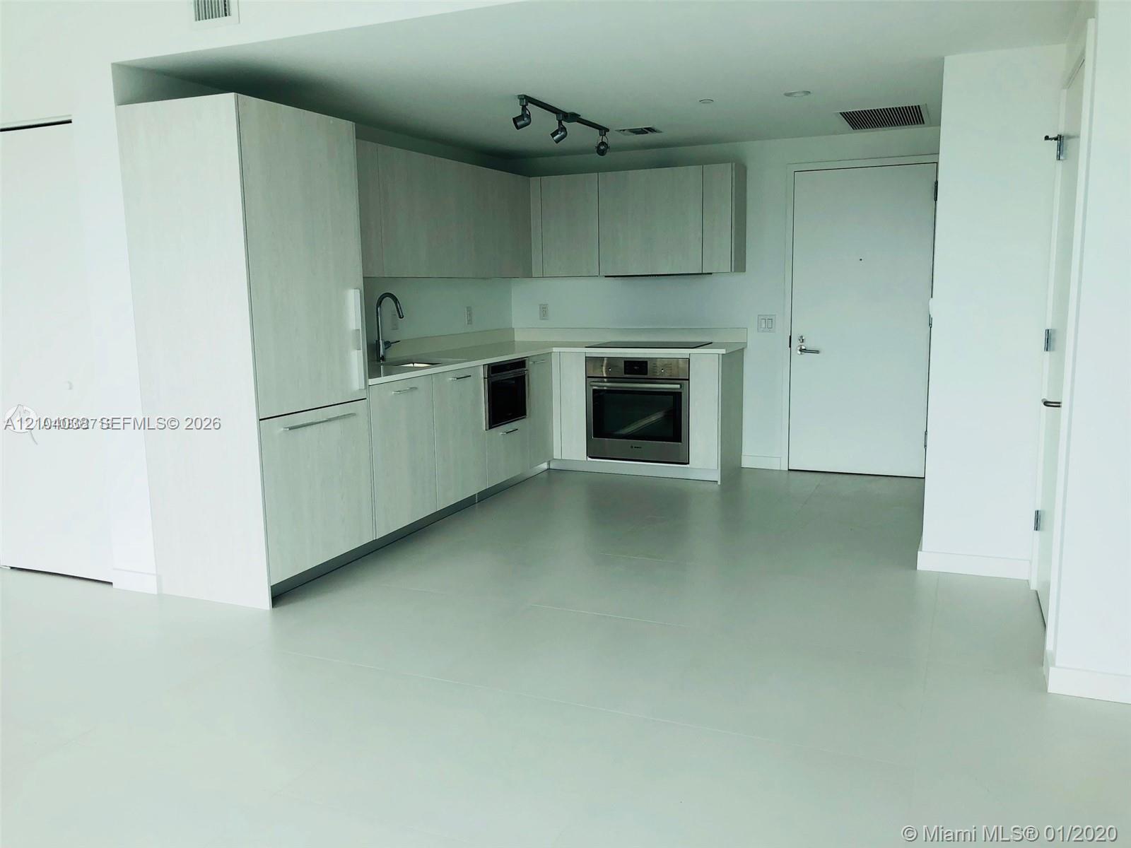 501 Ne 31st Street 3609 Property Photo 3